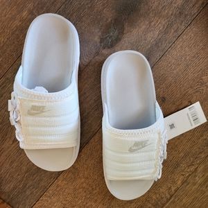 Women's Nike Asuna Slide NA - NWT - White